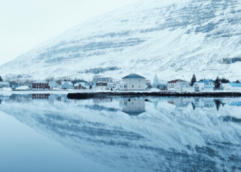 Top 6 Reasons To Visit Iceland This Winter