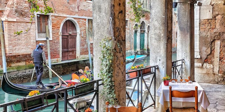 Living Like a Local: The Best Neighborhoods to Stay in During Your Italian Vacation