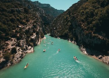 Exploring the Hidden Gems: Off-the-Beaten-Path Destinations to Add to Your Bucket List